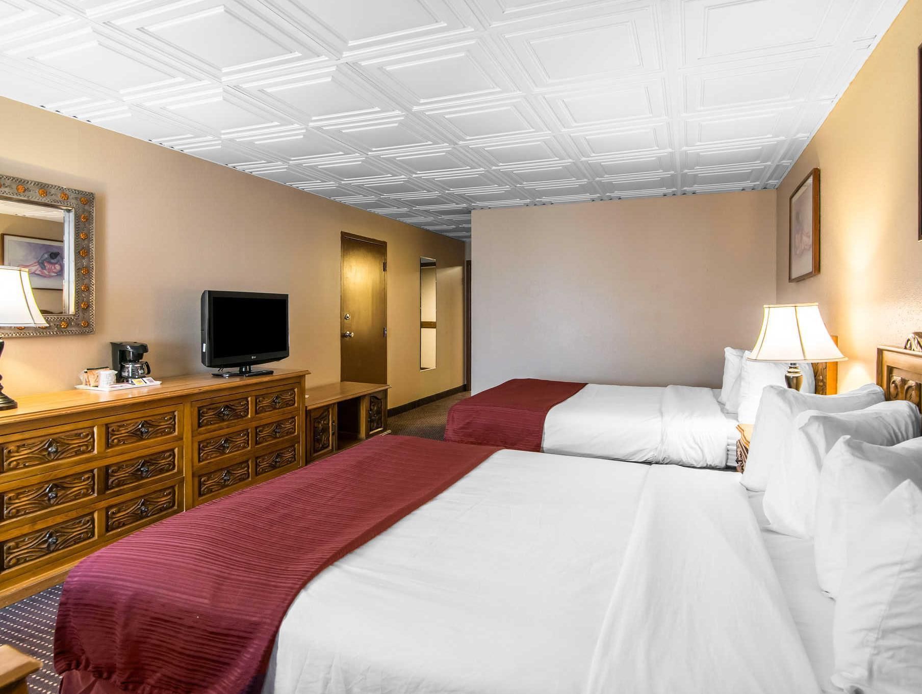 Quality Inn Taos 2 Queen Beds