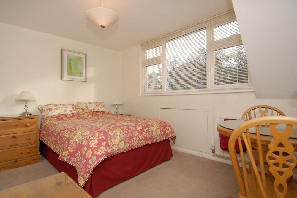 Abacus Bed and Breakfast Double Room, Shared Bathroom 2