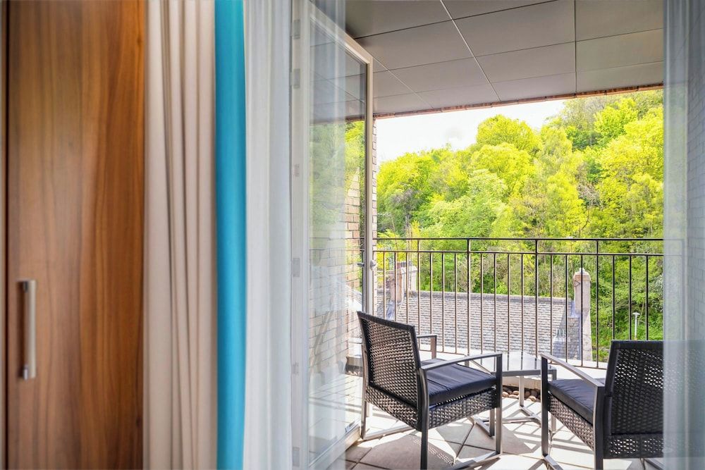 undefined Courtyard by Marriott Edinburgh 10