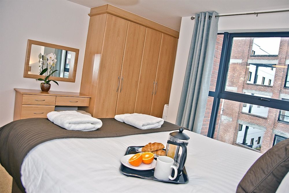 Base Serviced Apartments - Duke Street Apartment, 2 Bedrooms 5