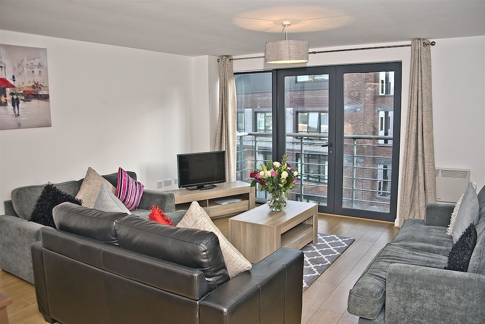 Base Serviced Apartments - Duke Street Apartment, 2 Bedrooms 17