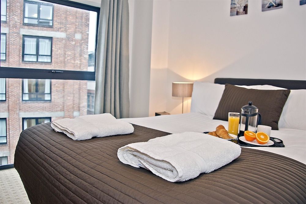 Base Serviced Apartments - Duke Street Apartment, 2 Bedrooms 4