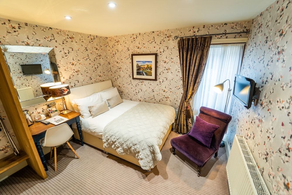 Brooks Guesthouse Basic Double Room, 1 Double Bed 6