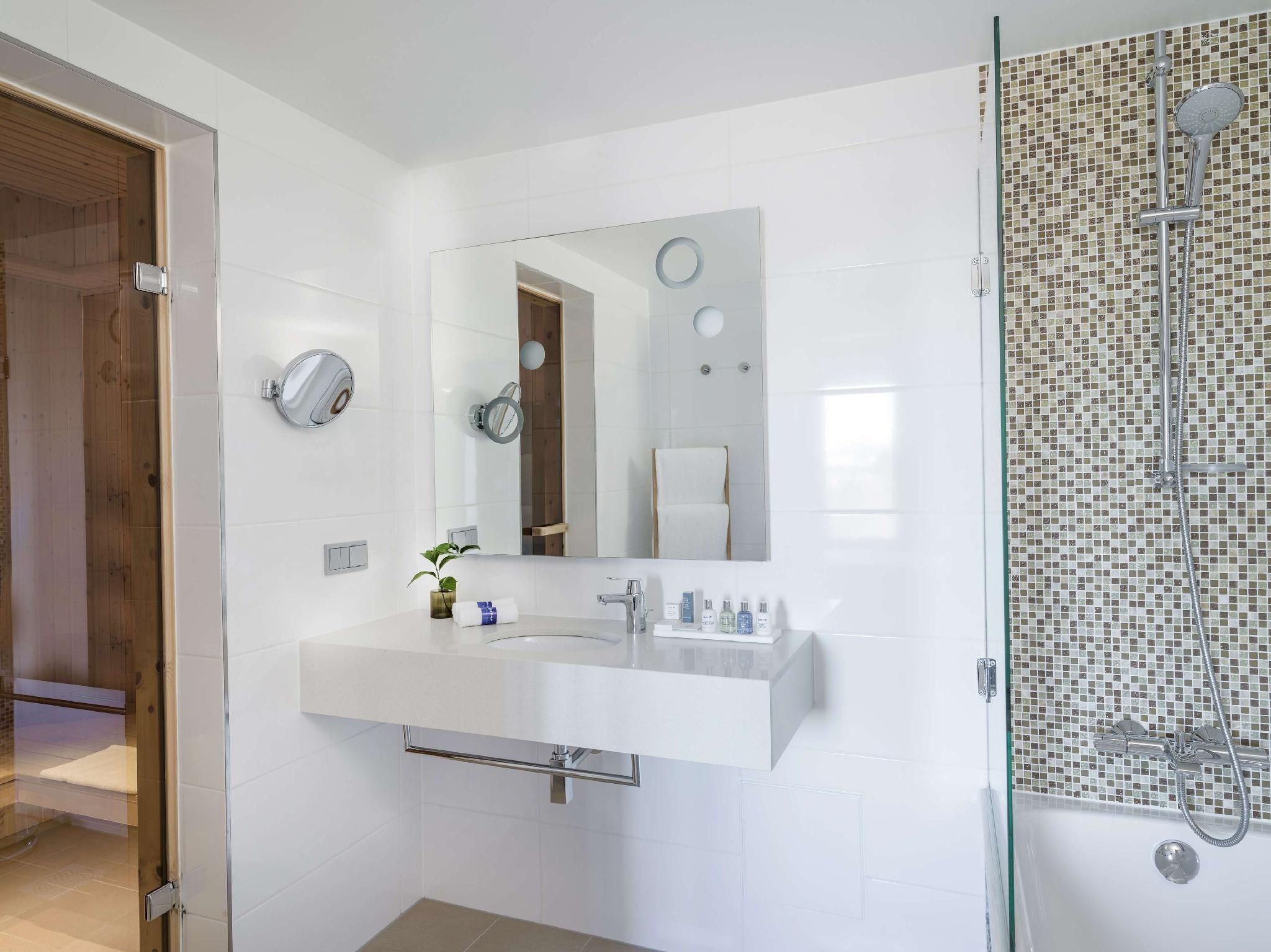 Suite with Sauna