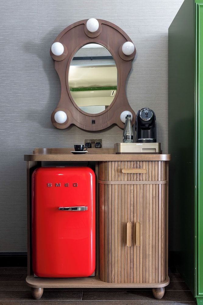 Virgin Hotels London-Shoreditch Chamber King 8