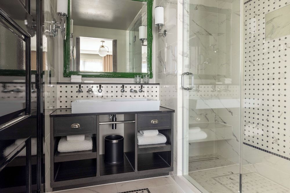 Virgin Hotels London-Shoreditch Chamber King 4