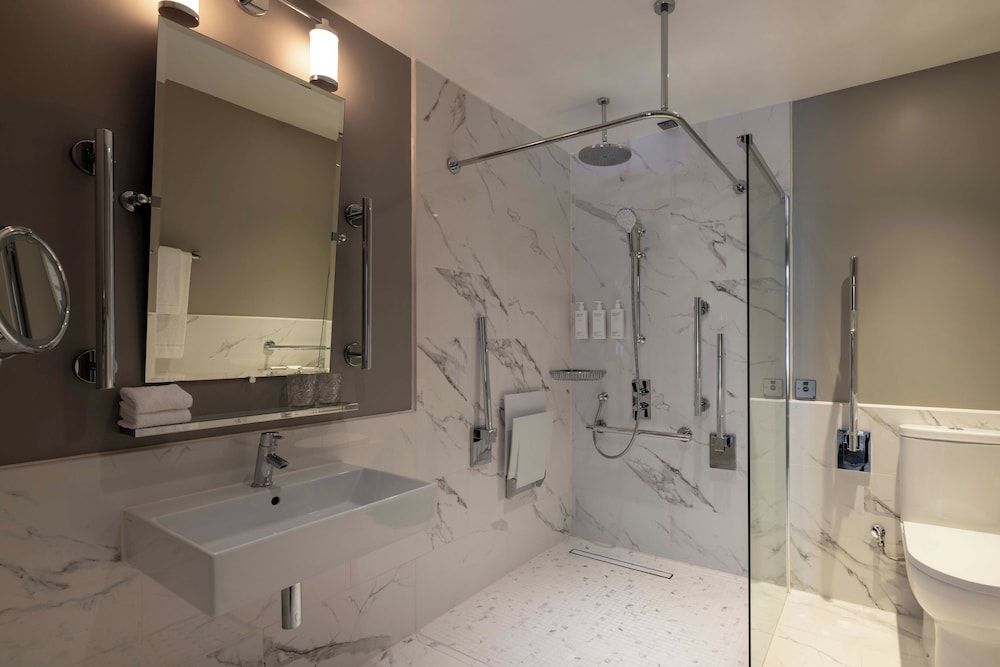 Virgin Hotels London-Shoreditch Chamber King Accessible 2