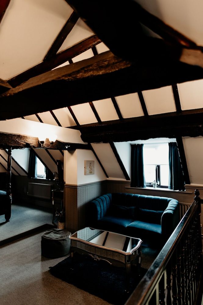 Oak Farm Hotel Junior Suite 15