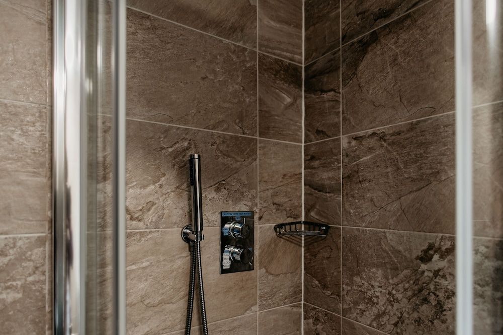 Oak Farm Hotel Junior Suite 5