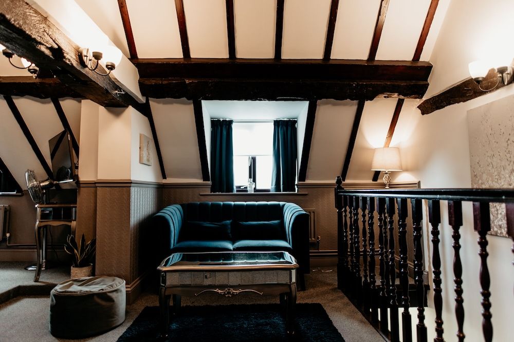 Oak Farm Hotel Junior Suite 14