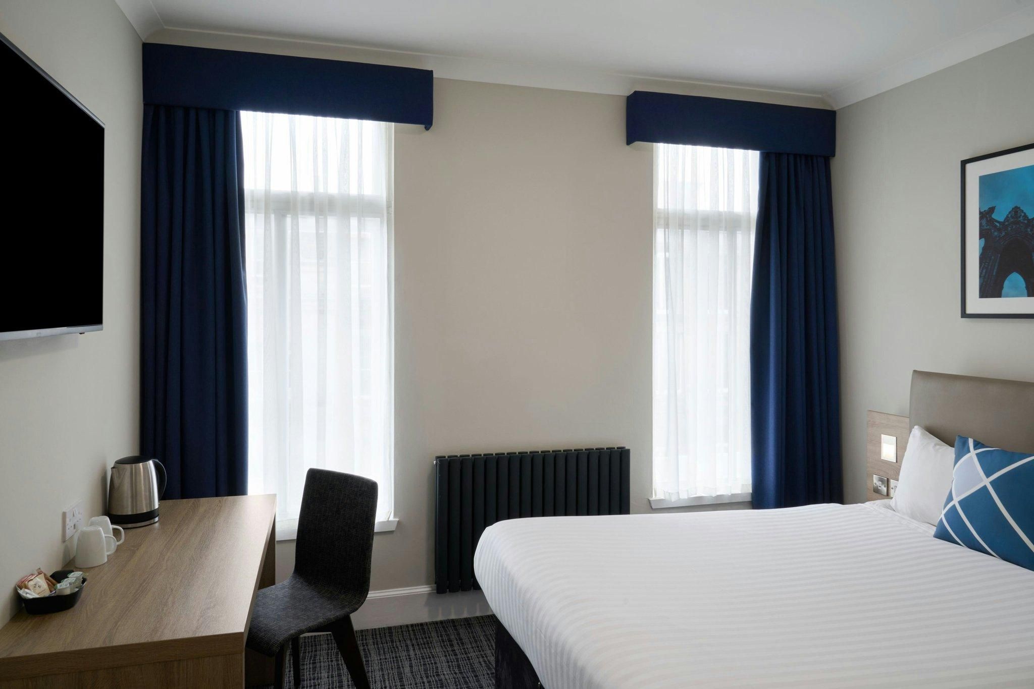 undefined Four Points Flex by Sheraton Edinburgh 10