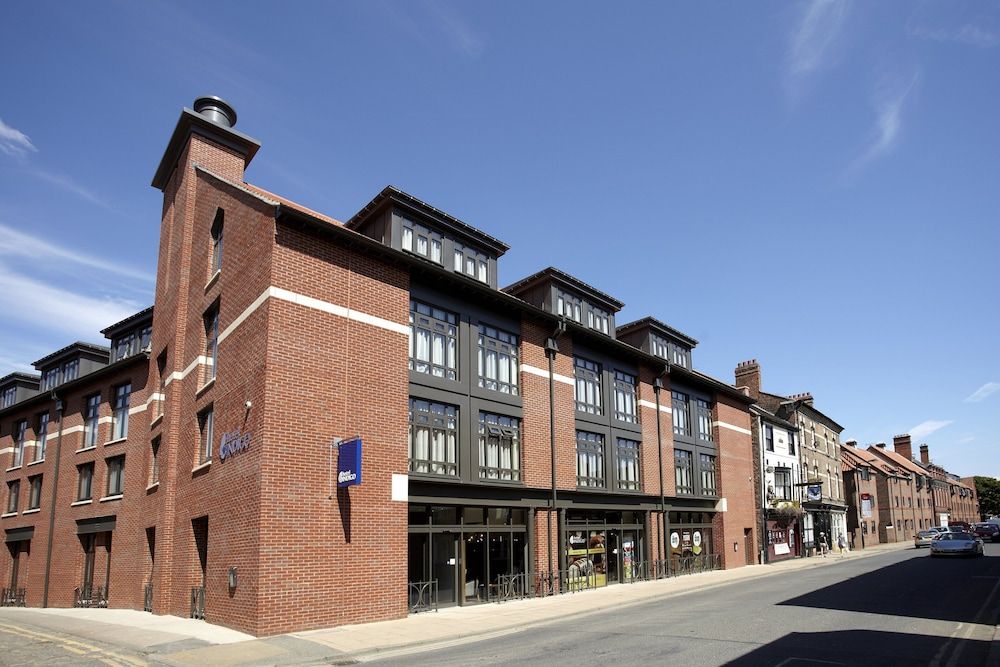 undefined Hotel Indigo York by IHG 4