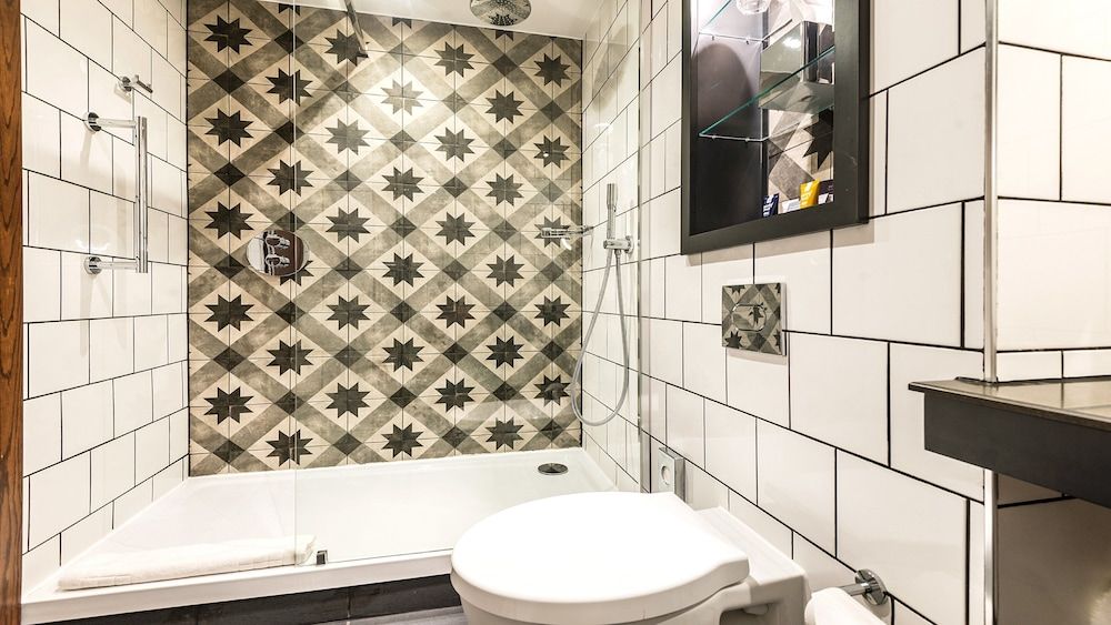 Hotel Indigo York by IHG Standard Room, 1 King Bed 14