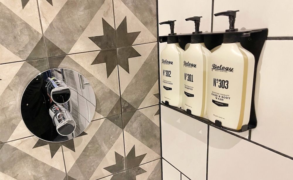 undefined Hotel Indigo York by IHG 10