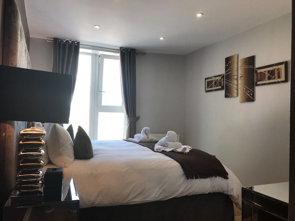 undefined Luxlogic 4