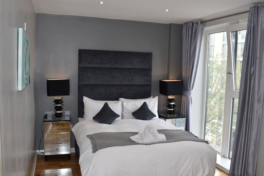 Luxlogic Deluxe Apartment, 2 Bedrooms 2