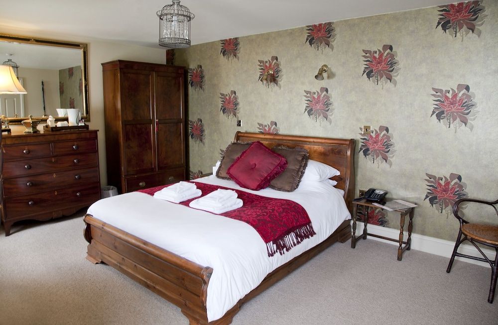 Superior double room 10, shower