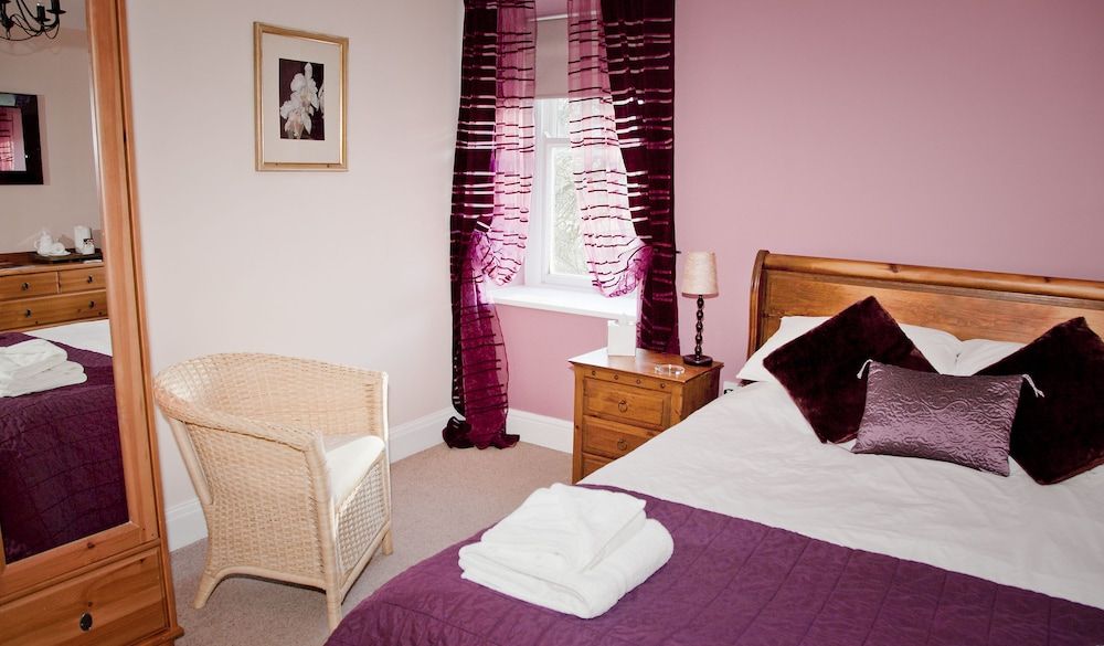 Superior double room 9, shower