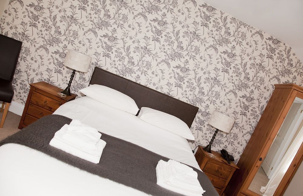 Superior double room 6, bath valley view