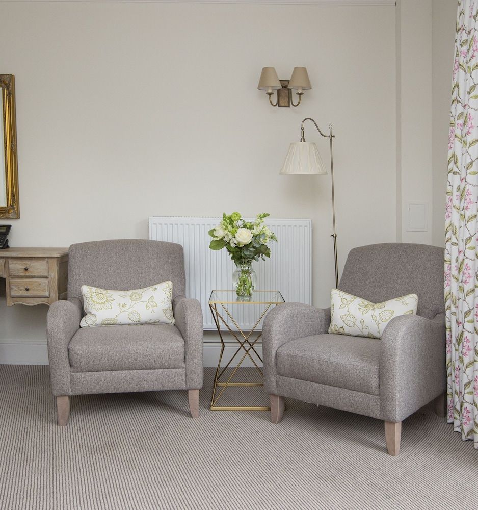 Lords of the Manor Hotel Standard Double Room 9