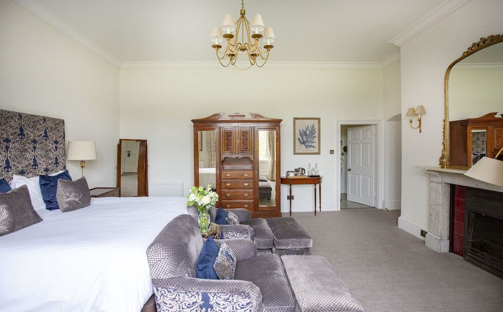 Lords of the Manor Hotel Luxury Room, Garden View