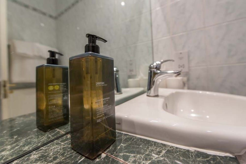 Salutation Hotel Classic Twin Room 5