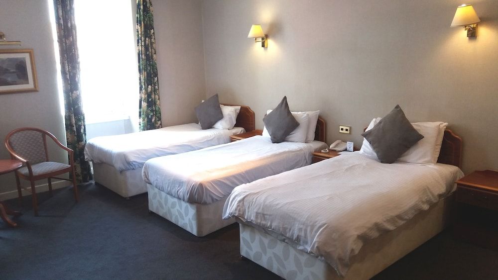 Salutation Hotel Triple Room