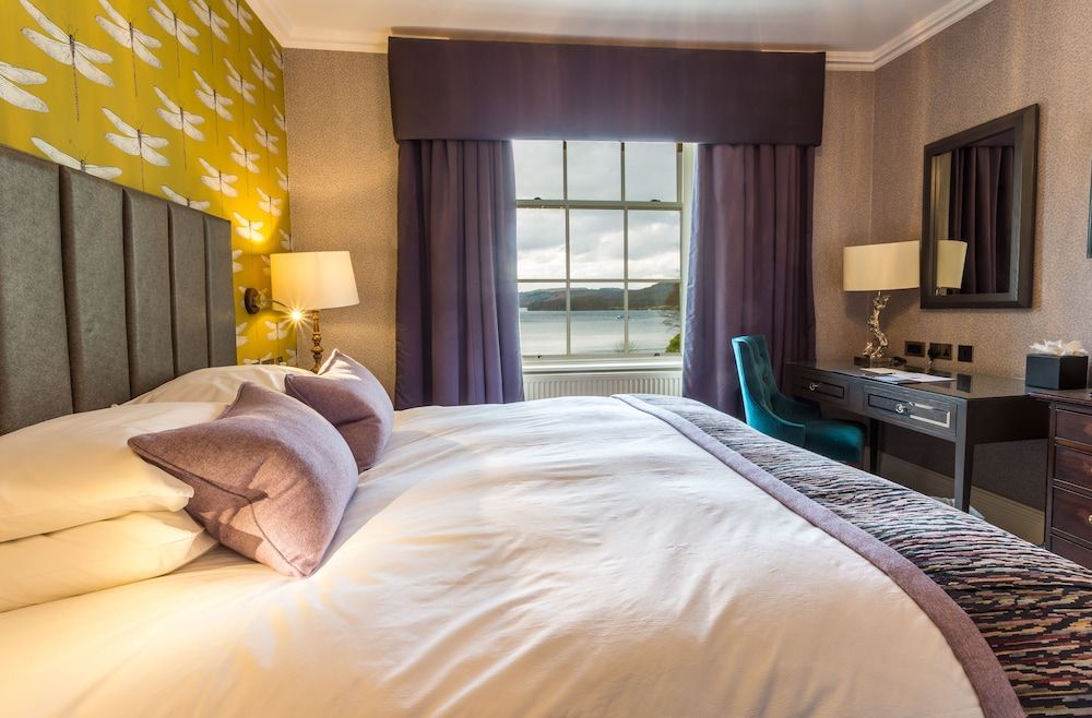 Storrs Hall Hotel Double Room, Lake View 8