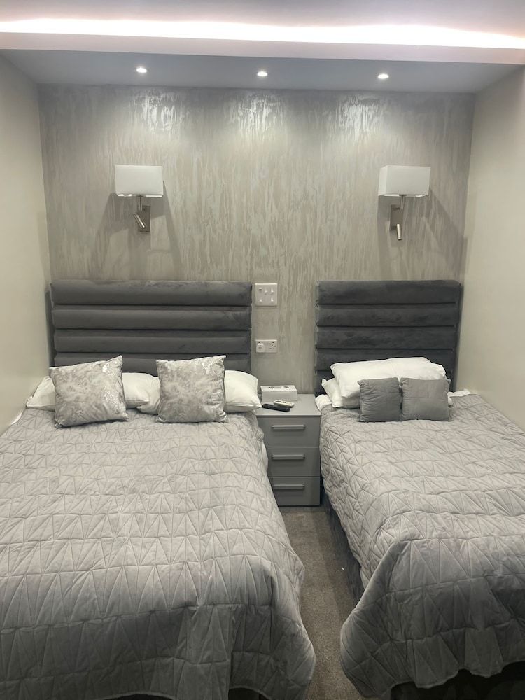 undefined Park Avenue Hotel 2