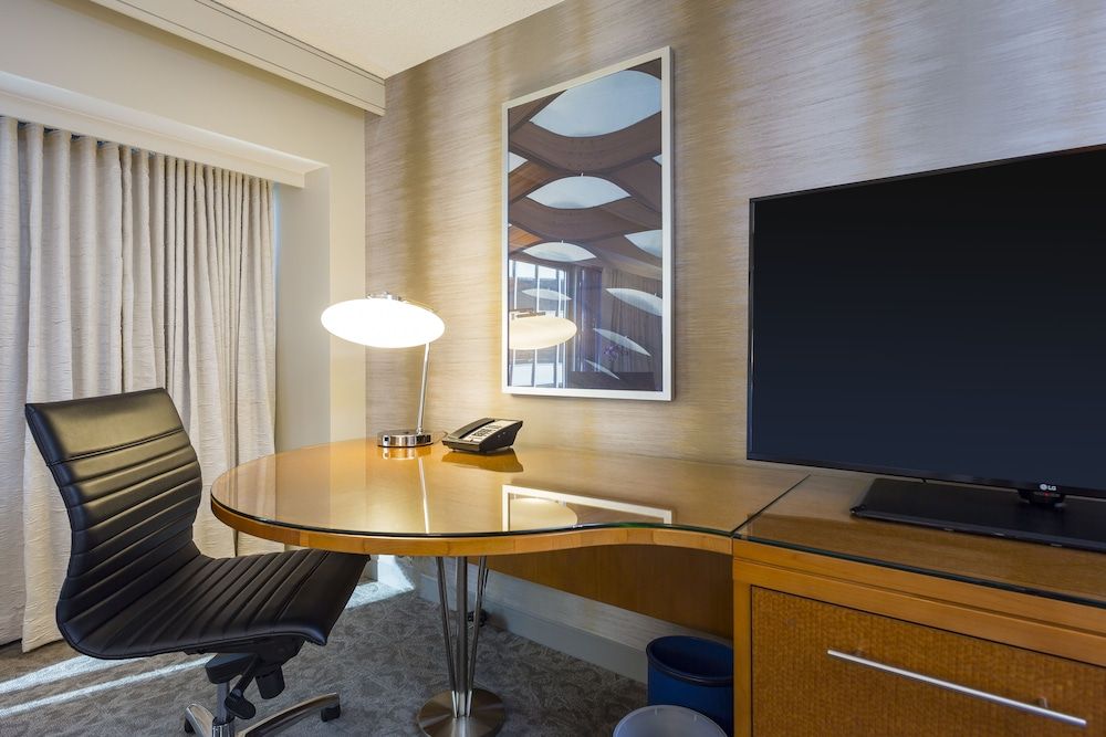 undefined Swissotel - Chicago 8