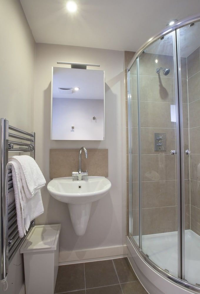 Belvedere Stratford City Edge Apartments Superior Apartment, 2 Bedrooms, Balcony 15