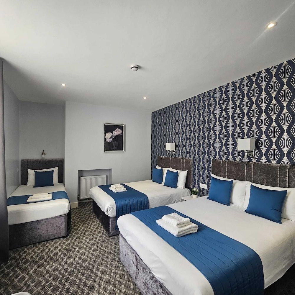 Family Room Ensuite
