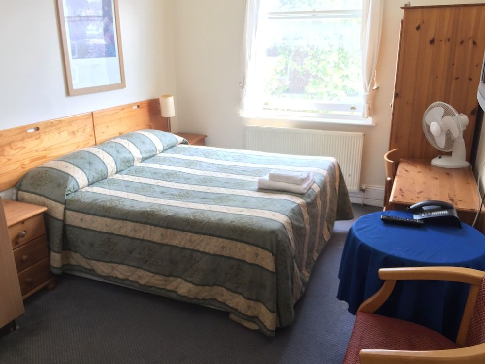 Brompton Hotel Double Room 7