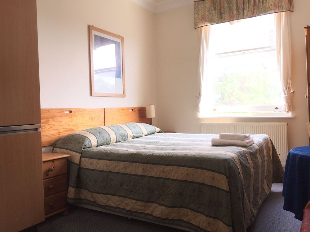 Brompton Hotel Double Room 8