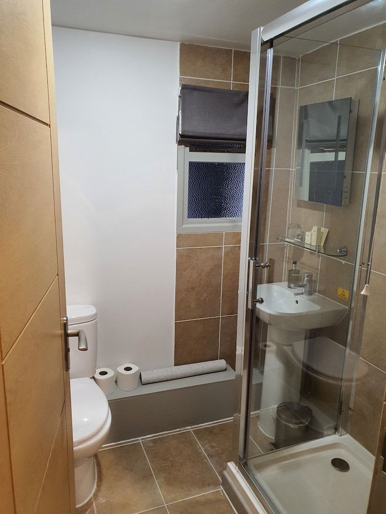 Dragon Inn Crickhowell Superior Single Room, 1 Twin Bed 6