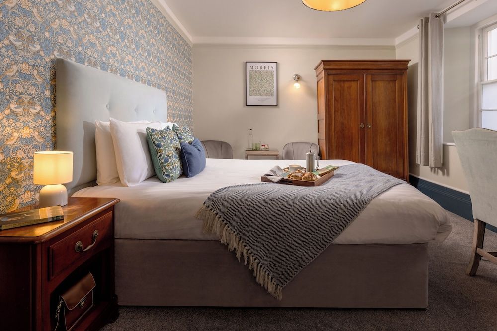 The Alverton Classic Double or Twin Room 5