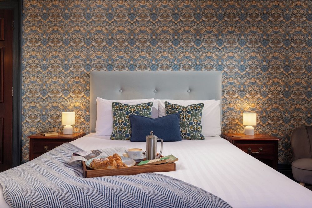 The Alverton Classic Double or Twin Room 7