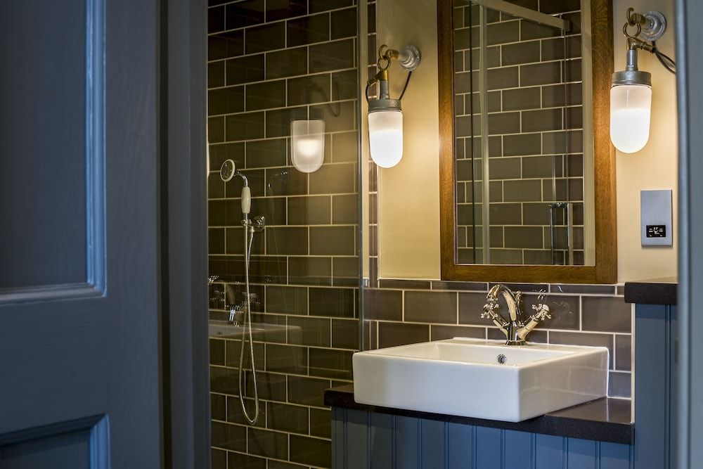 The Alverton Junior Suite, 1 King Bed 9