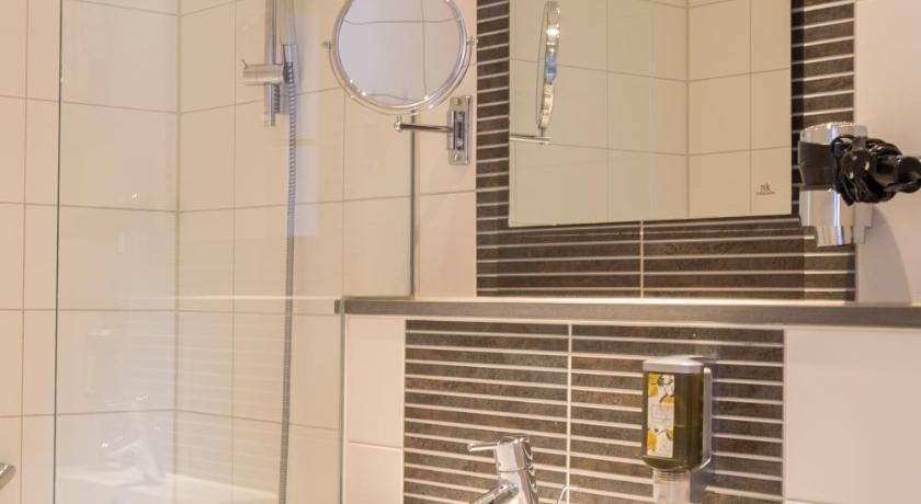 undefined Hotel Amsterdam De Roode Leeuw 10