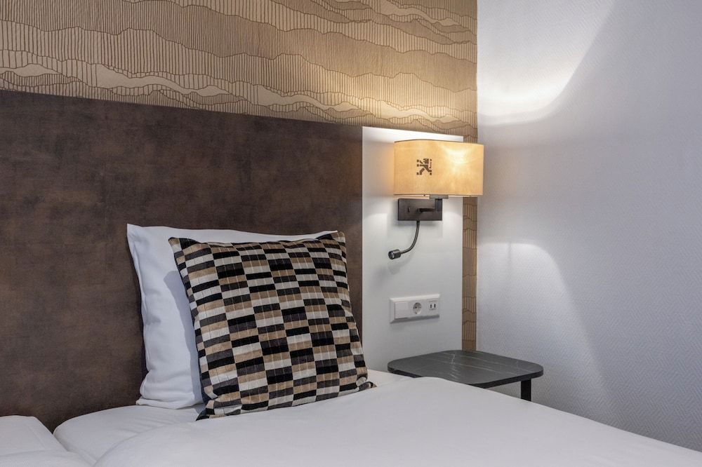 Hotel Amsterdam De Roode Leeuw Comfort Room, City View 3