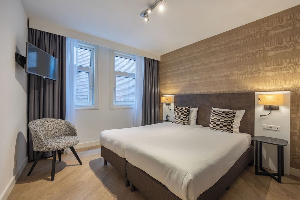 Hotel Amsterdam De Roode Leeuw Comfort Room