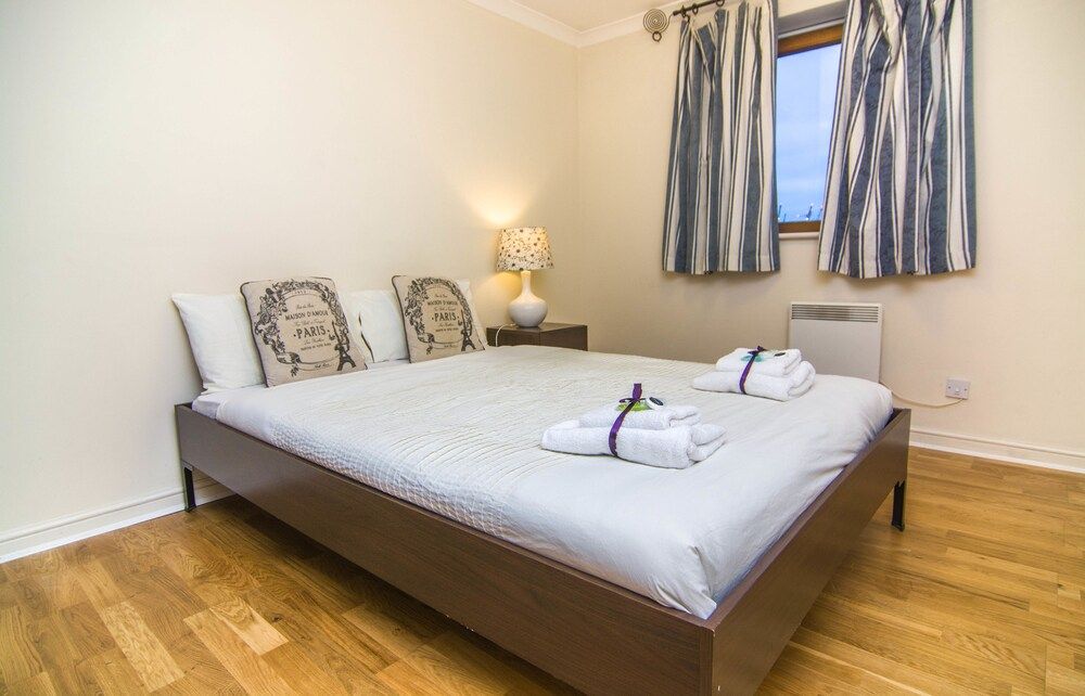 undefined Apartment Wharf – Meridian Place 7