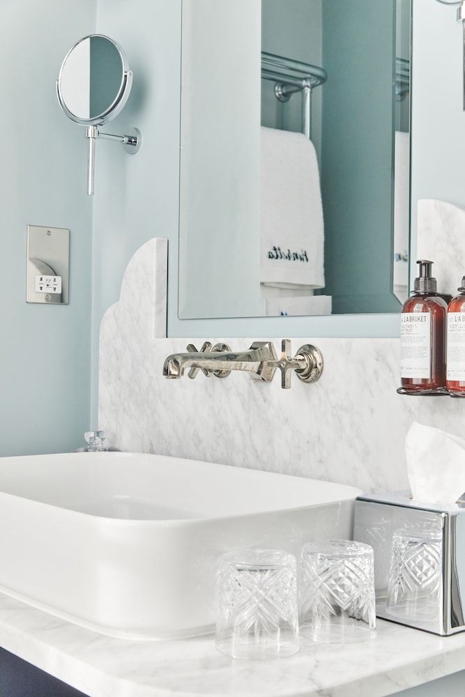 Henrietta Experimental Standard Room (Little Covent garden) 4