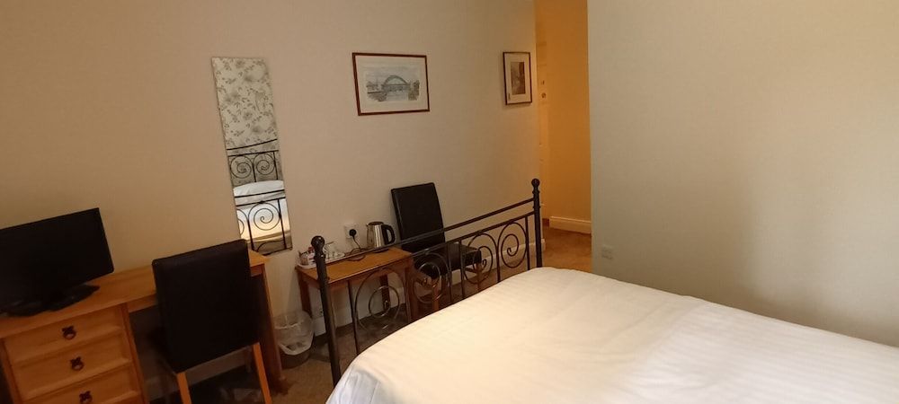 Riverdale Hall Hotel Standard Double Room 11