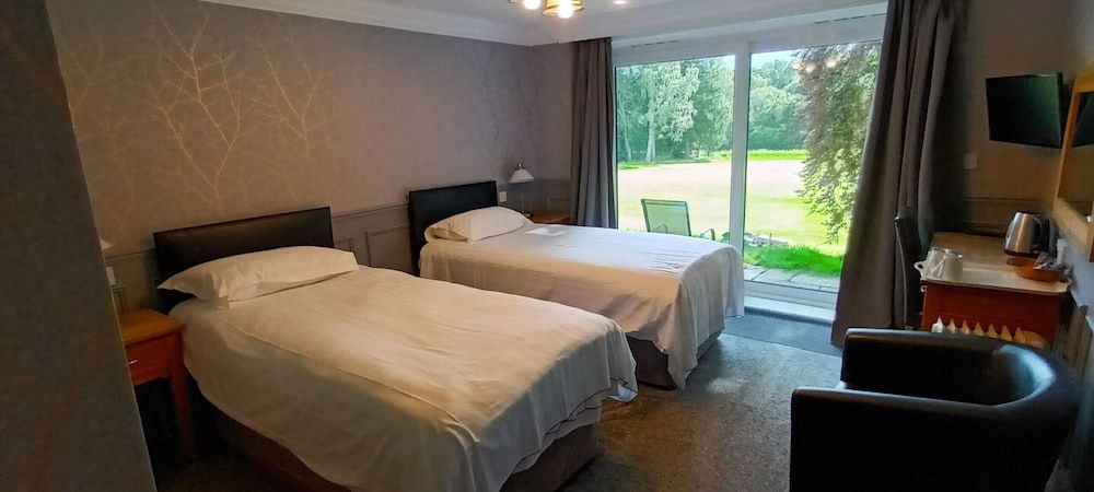 Riverdale Hall Hotel Superior Double Room 15