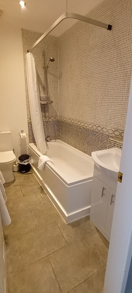 Riverdale Hall Hotel Superior Double Room 21