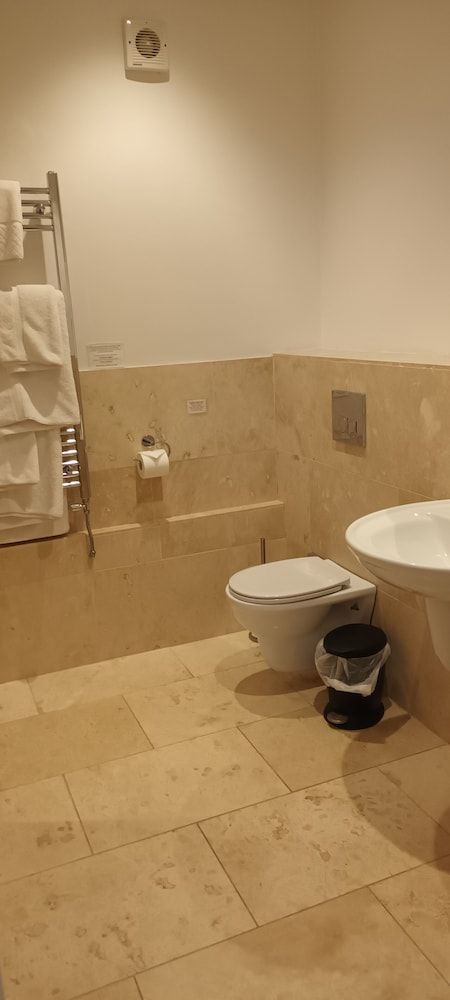 Riverdale Hall Hotel Standard Double Room 8