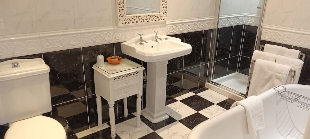 Riverdale Hall Hotel Superior Double Room 23