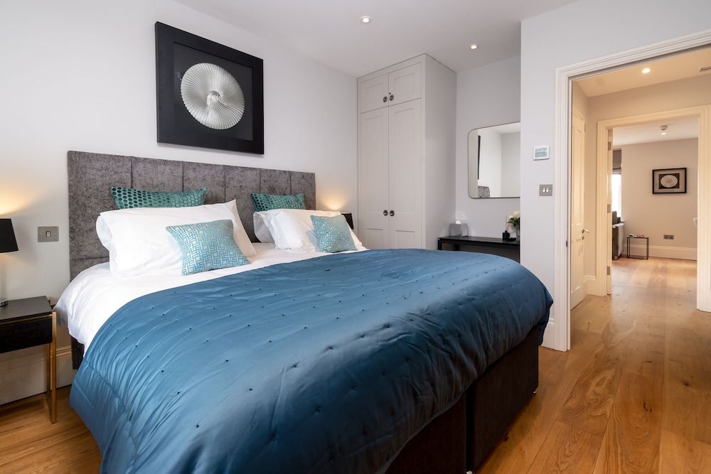 Apartment, King and Sofa Bed, City View, Private Bathroom