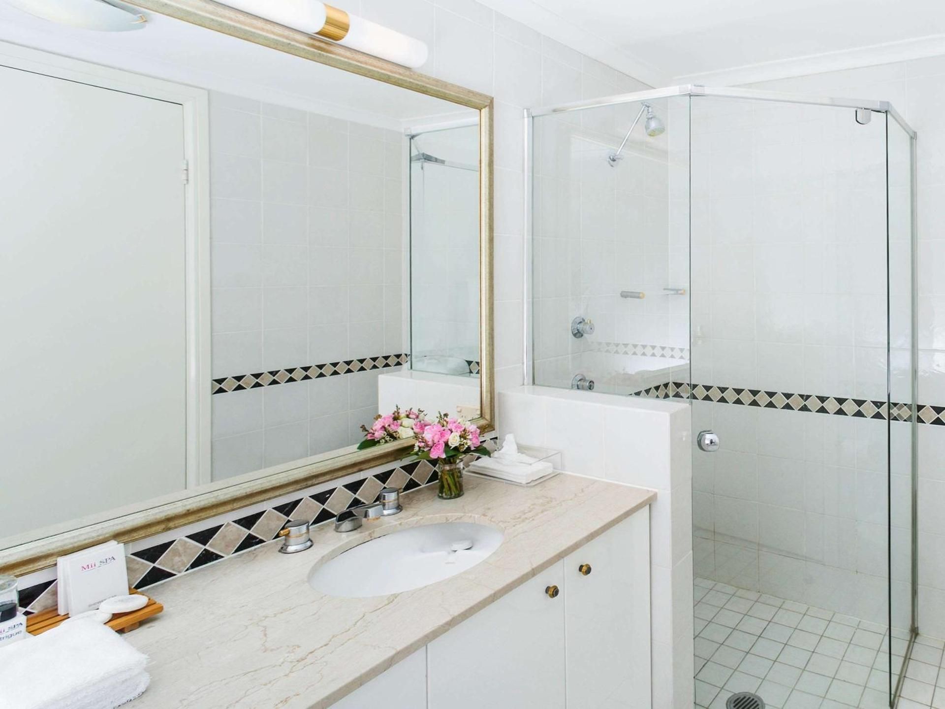 3 Bedroom Apartment 1 King 1 Queen And 2 Single Beds